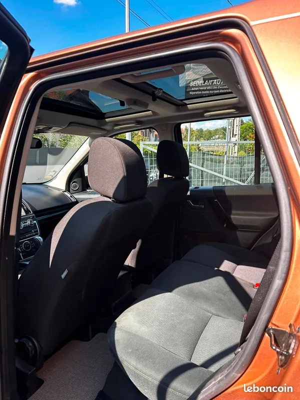 Land Rover Freelander 2014 photo 4