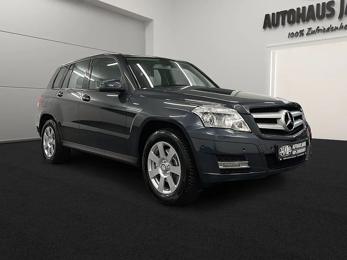 Mercedes-Benz Glk Class 2011 photo 2