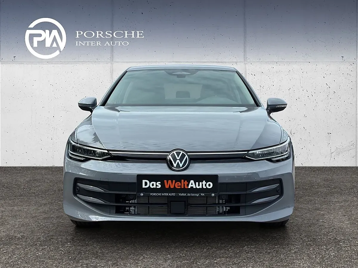 Volkswagen Golf 2026 photo 2
