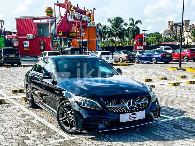 Mercedes-Benz C200