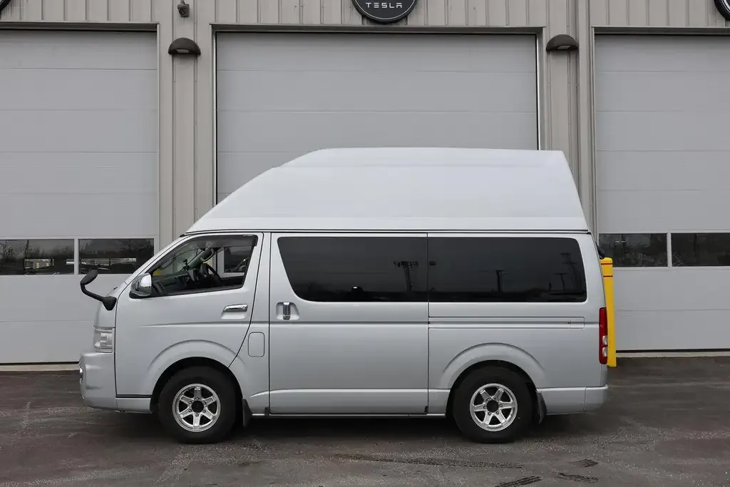 Toyota Hiace 2007 photo 3