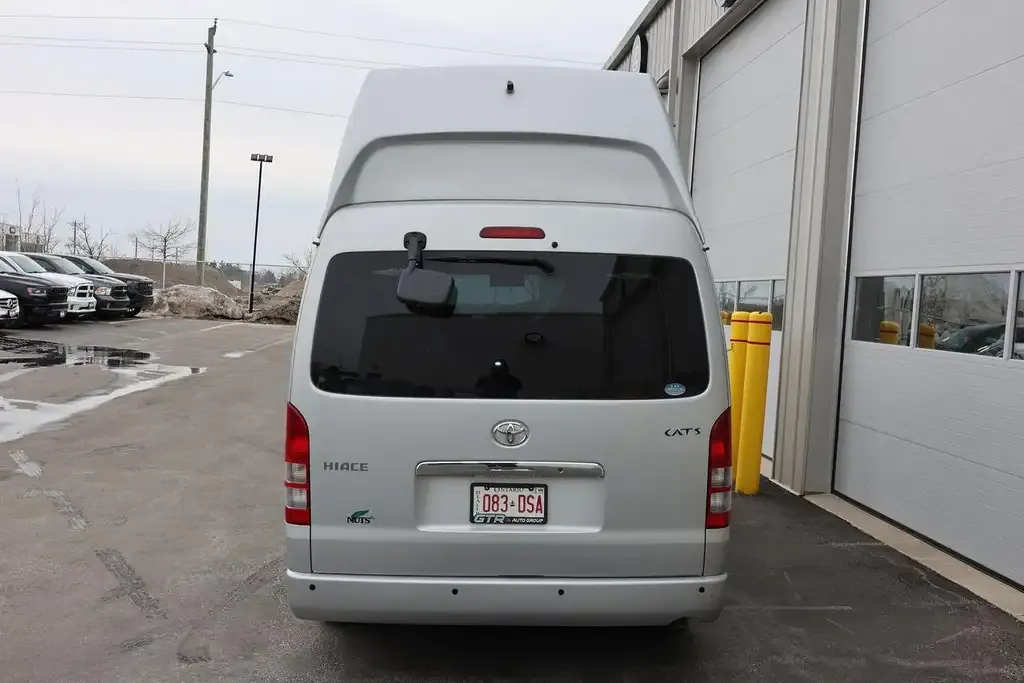 Toyota Hiace 2007 photo 5