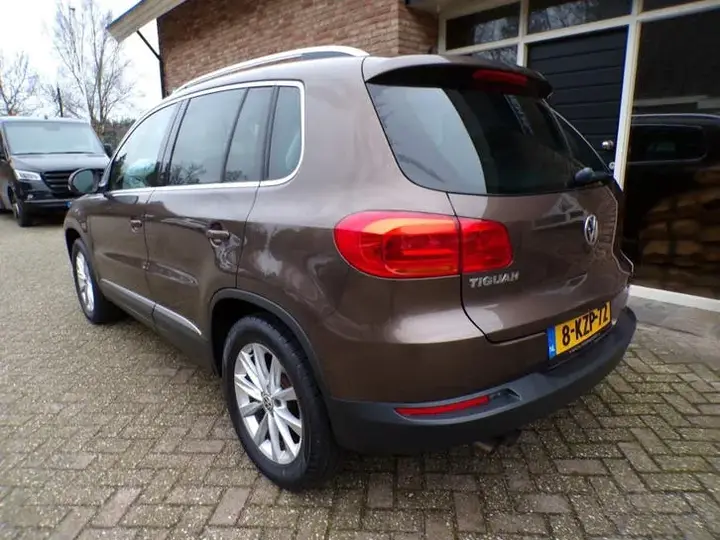 Volkswagen Tiguan 2012 photo 3