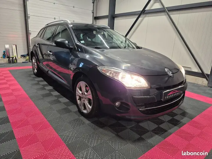 Renault Megane 2012 photo 3