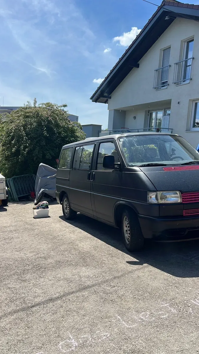 Volkswagen T4 1991 photo 2