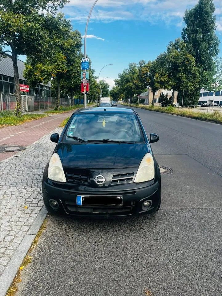 Nissan Pixo