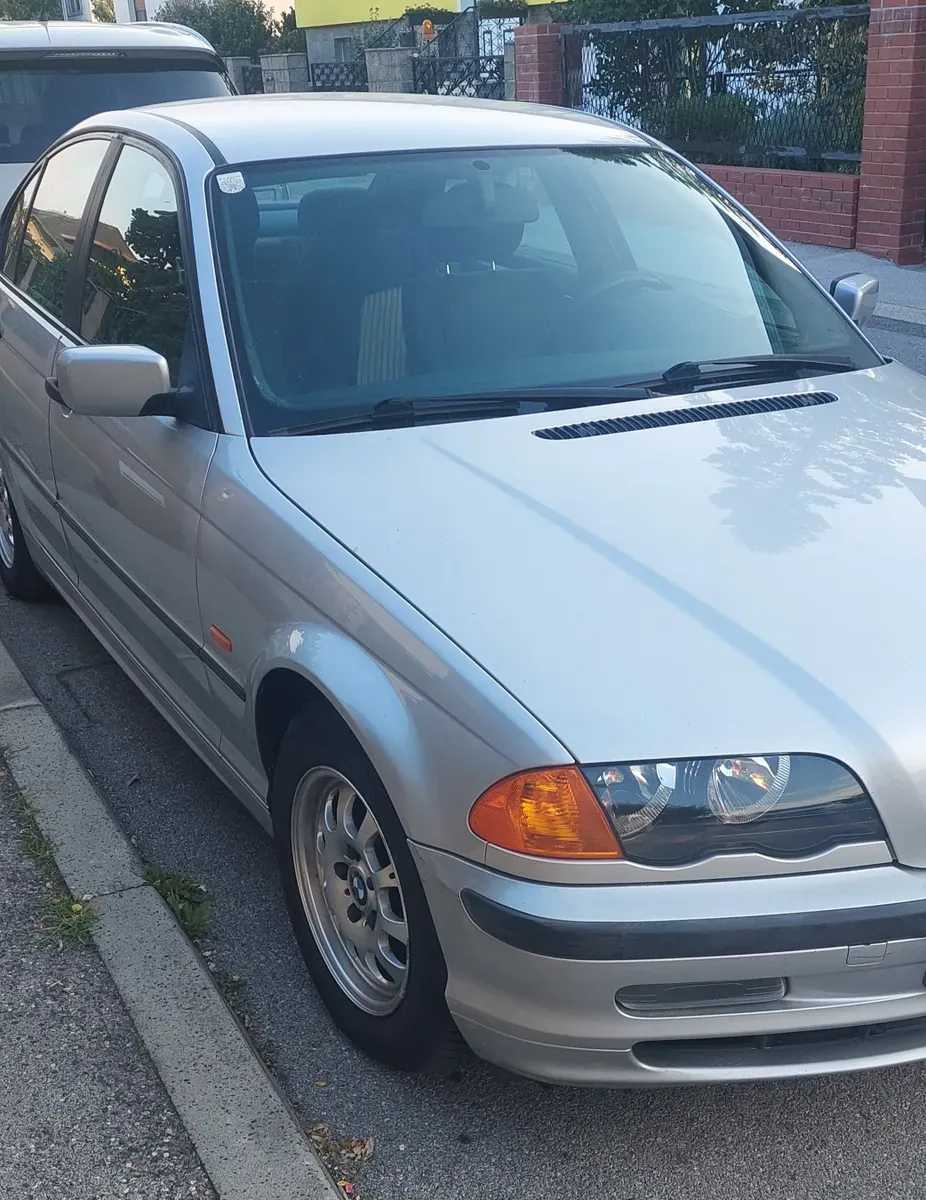 BMW E46 2000 photo 2
