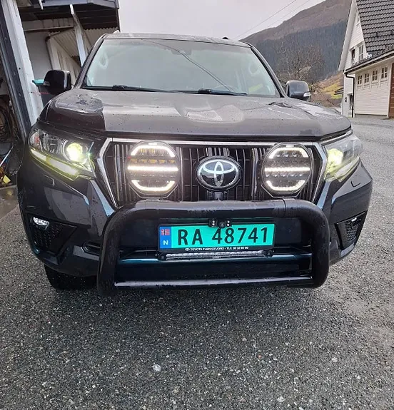 Toyota Land Cruiser 2021 photo 3