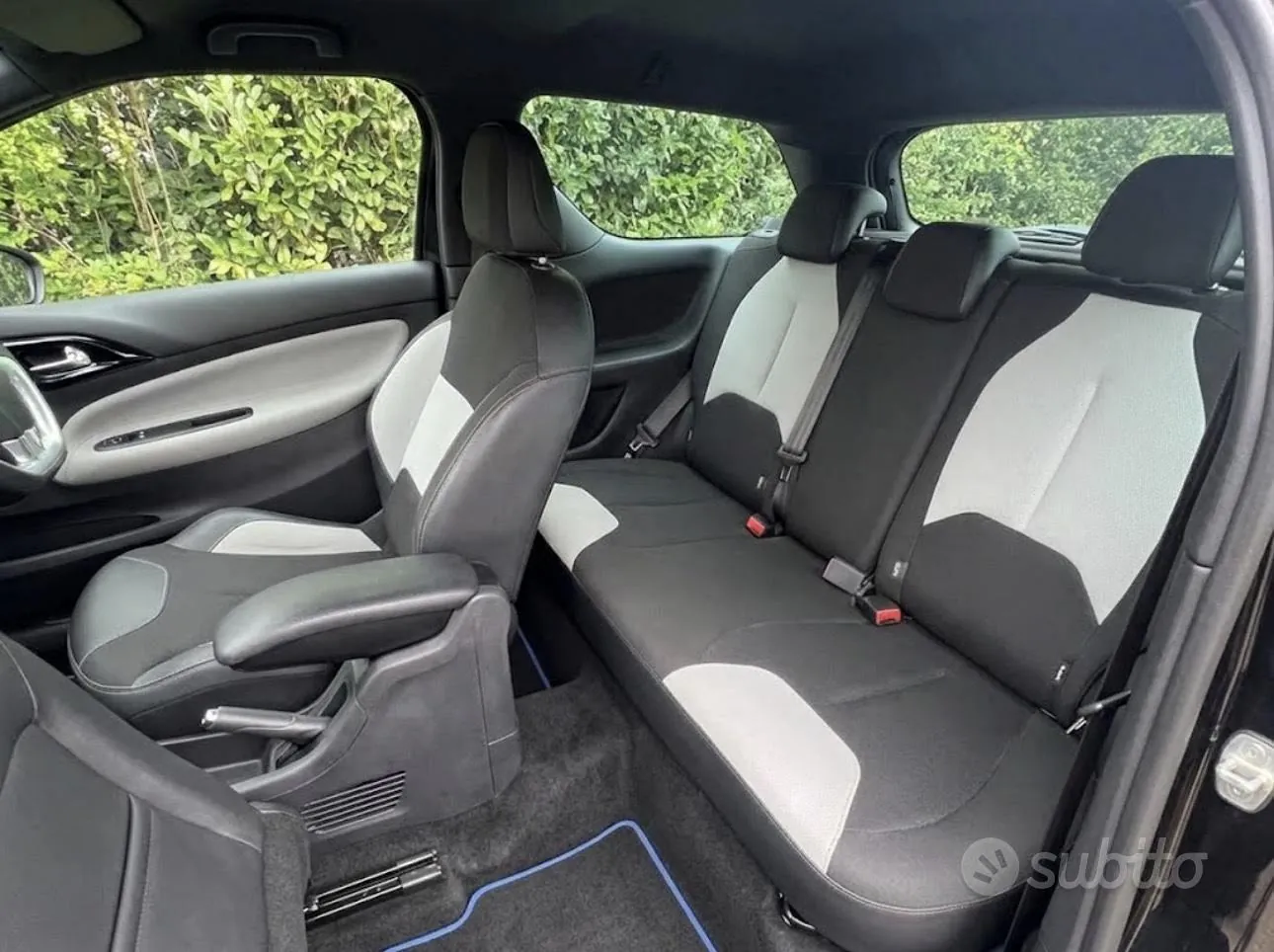 Citroen Ds3 2012 photo 3