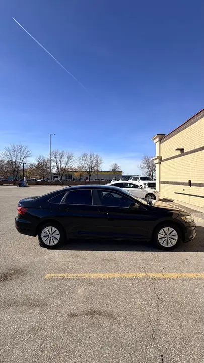 Volkswagen Jetta 2019 photo 3