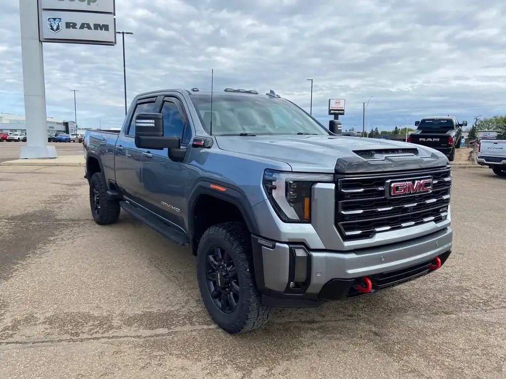 GMC Sierra 3500Hd 2024 photo 2