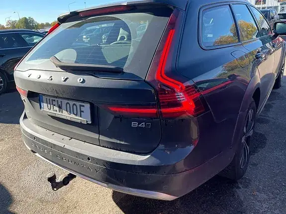 Volvo V90 Cross Country 2023 photo 3