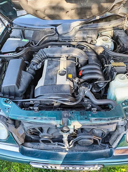 Mercedes-Benz E280 1996 photo 5