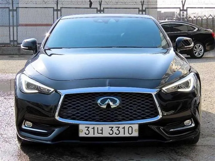 Infiniti Q60