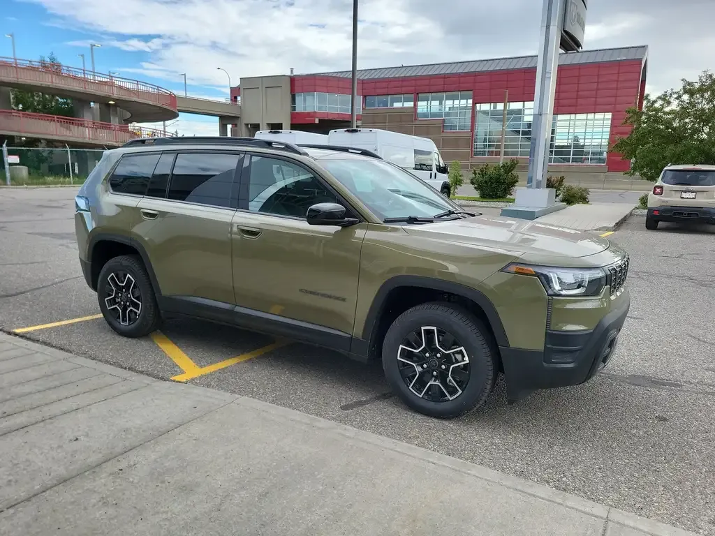 Jeep Cherokee 2026 photo 5
