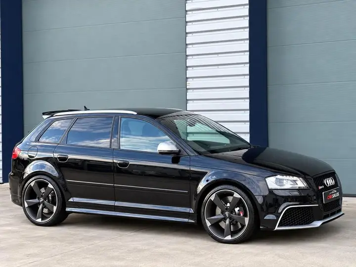 Audi Rs3 2011 photo 4