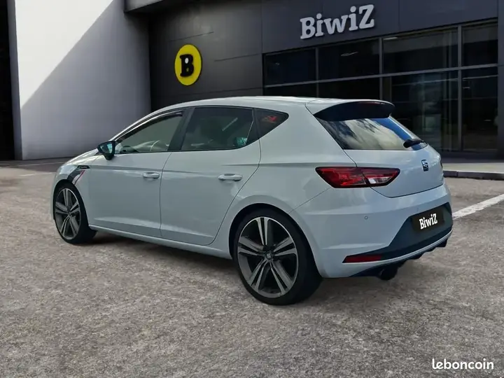 Seat Leon 2015 photo 3