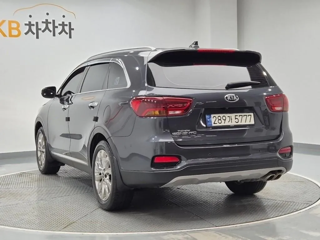 Kia Sorento 2018 photo 2