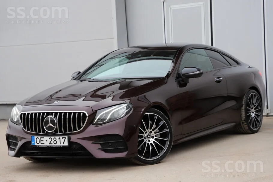Mercedes-Benz E200