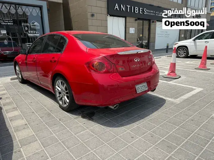 Infiniti G25 2013 photo 2