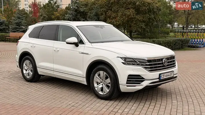 Volkswagen Touareg 2018 photo 3