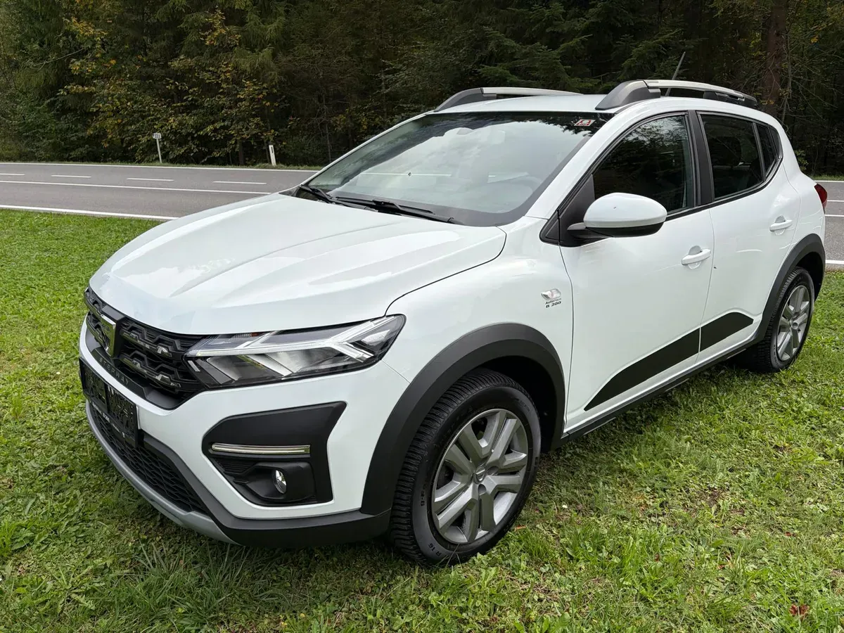 Dacia Sandero 2022 photo 2