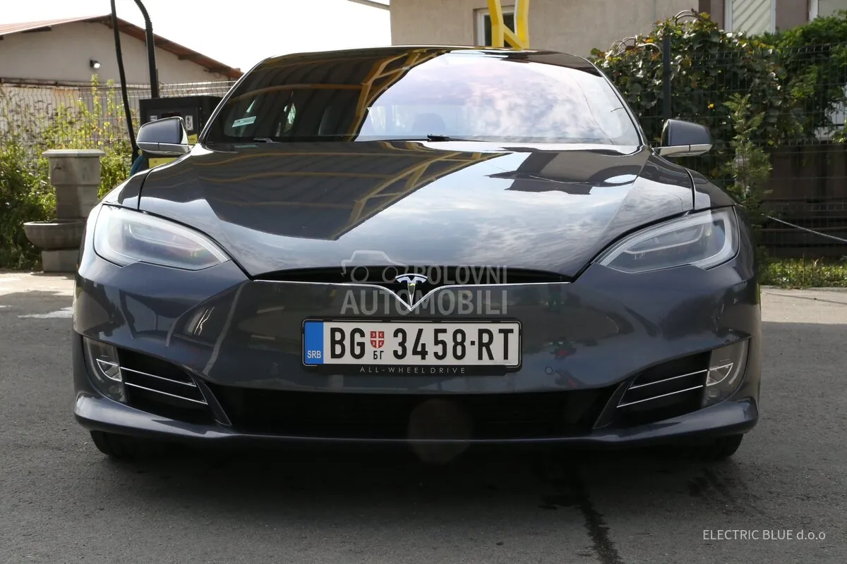 Tesla Model S 2019 photo 2