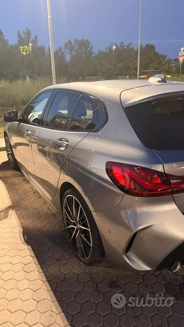 BMW 1 Series 2023 photo 4