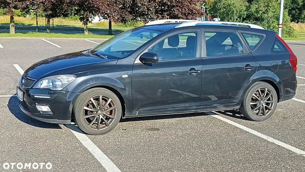 Kia Ceed 2012 photo 4