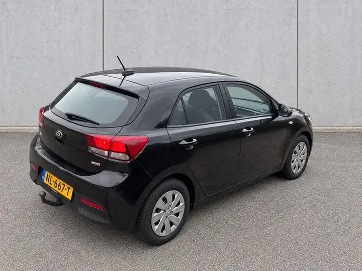Kia Rio 2017 photo 3
