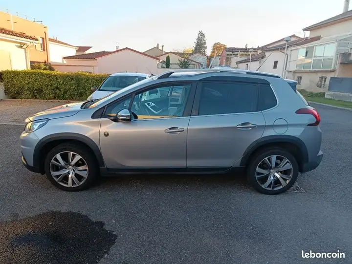 Peugeot 2008 2017 photo 3