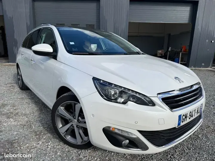 Peugeot 308 2014 photo 2