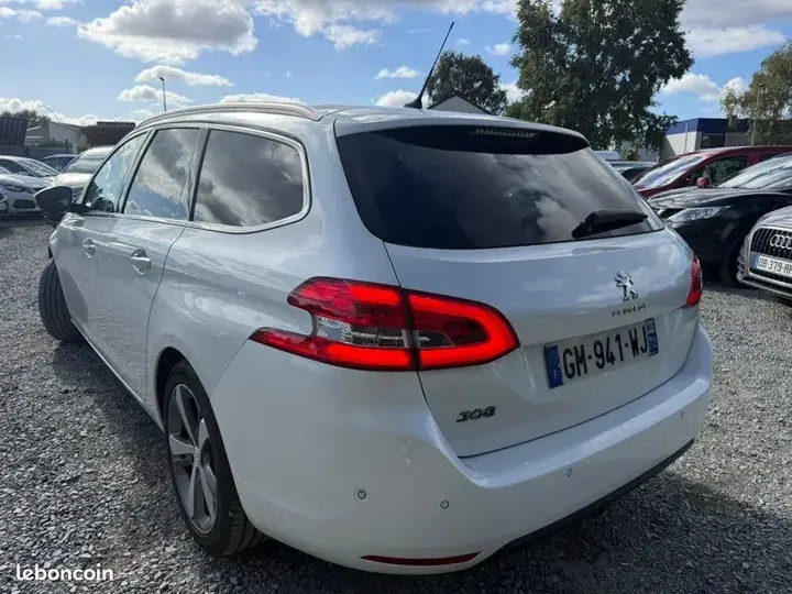 Peugeot 308 2014 photo 4