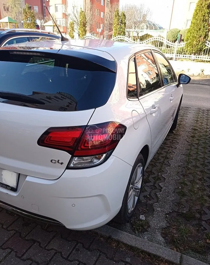 Citroen C4 2016 photo 3