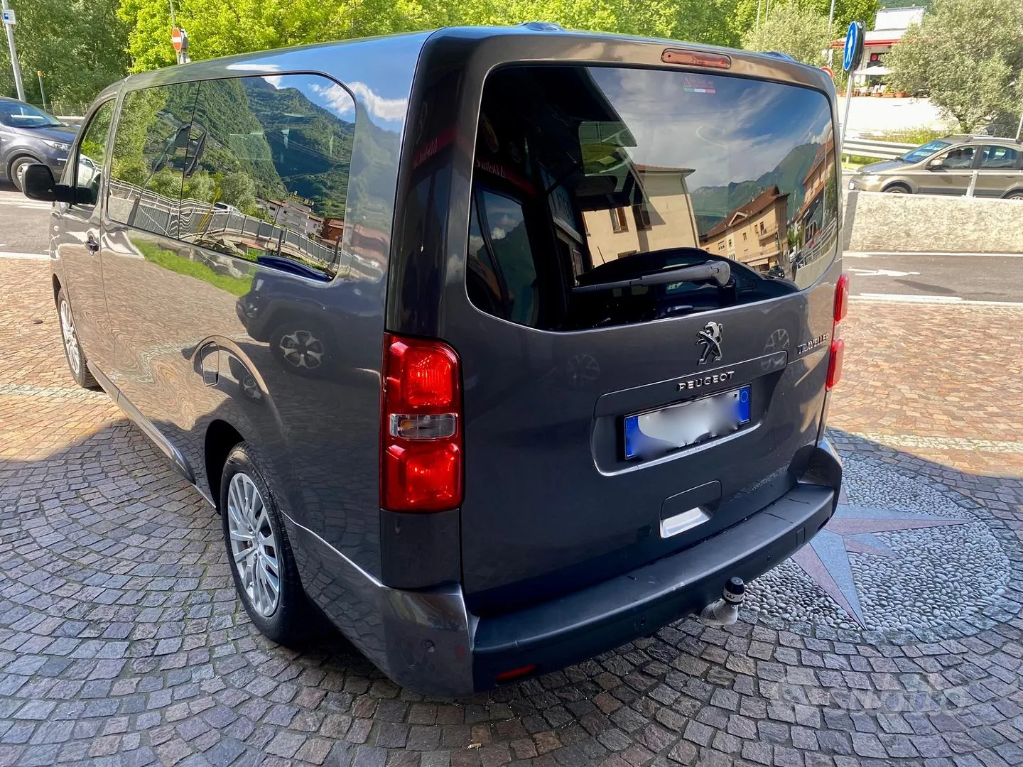 Peugeot Traveller 2021 photo 3