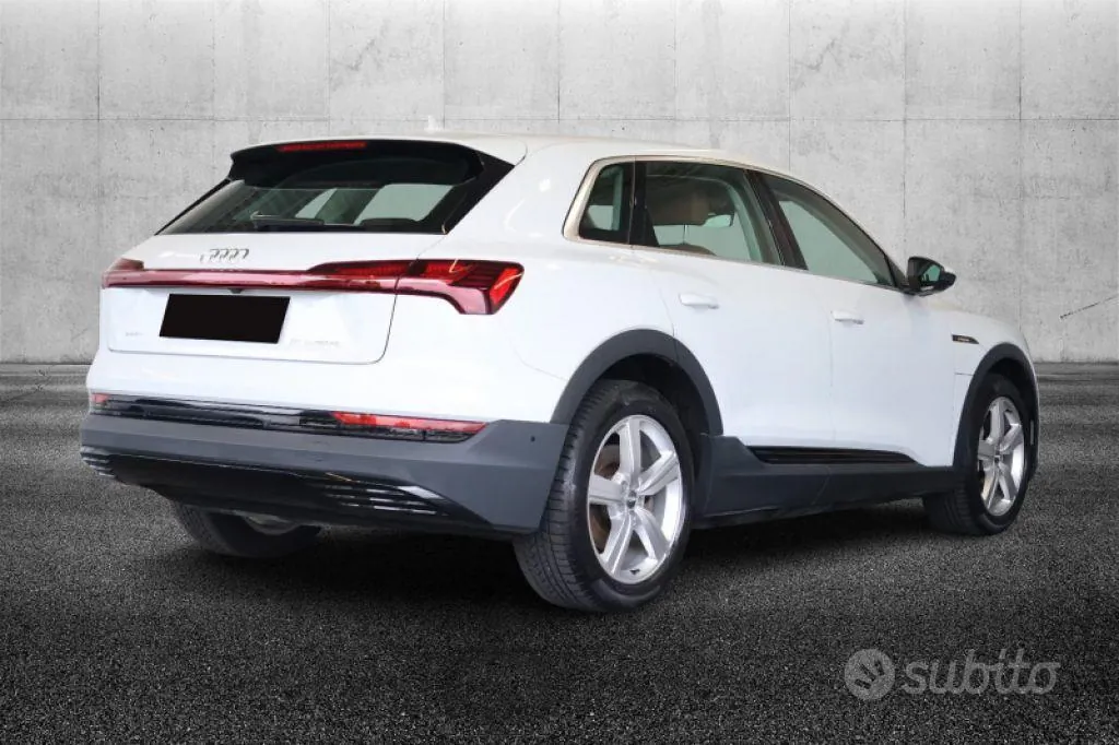 Audi E-Tron 2021 photo 2