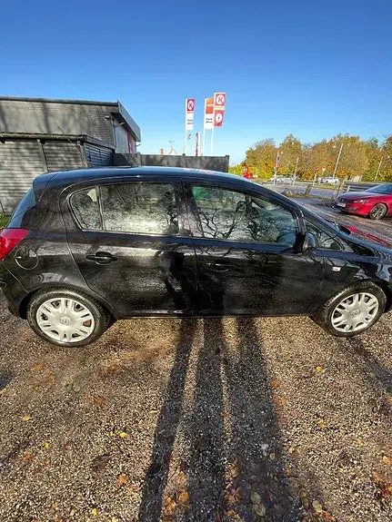 Opel Corsa 2012 photo 4