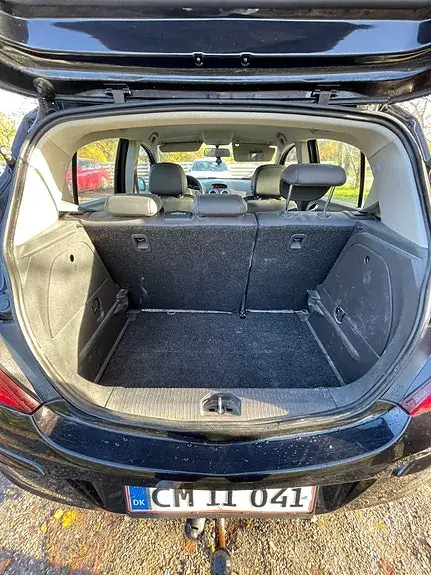 Opel Corsa 2012 photo 5