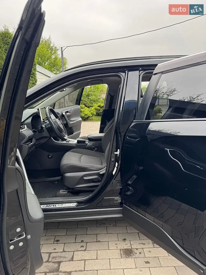 Toyota Rav4 2019 photo 5