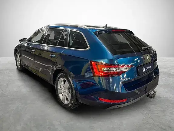 Skoda Superb 2019 photo 3