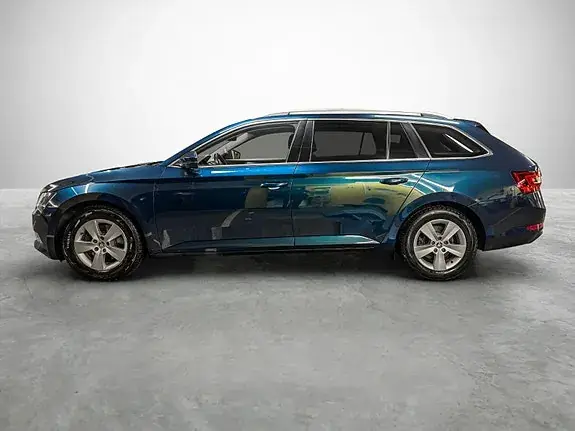 Skoda Superb 2019 photo 2