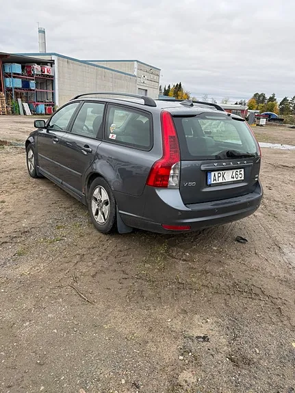 Volvo V50 2009 photo 3