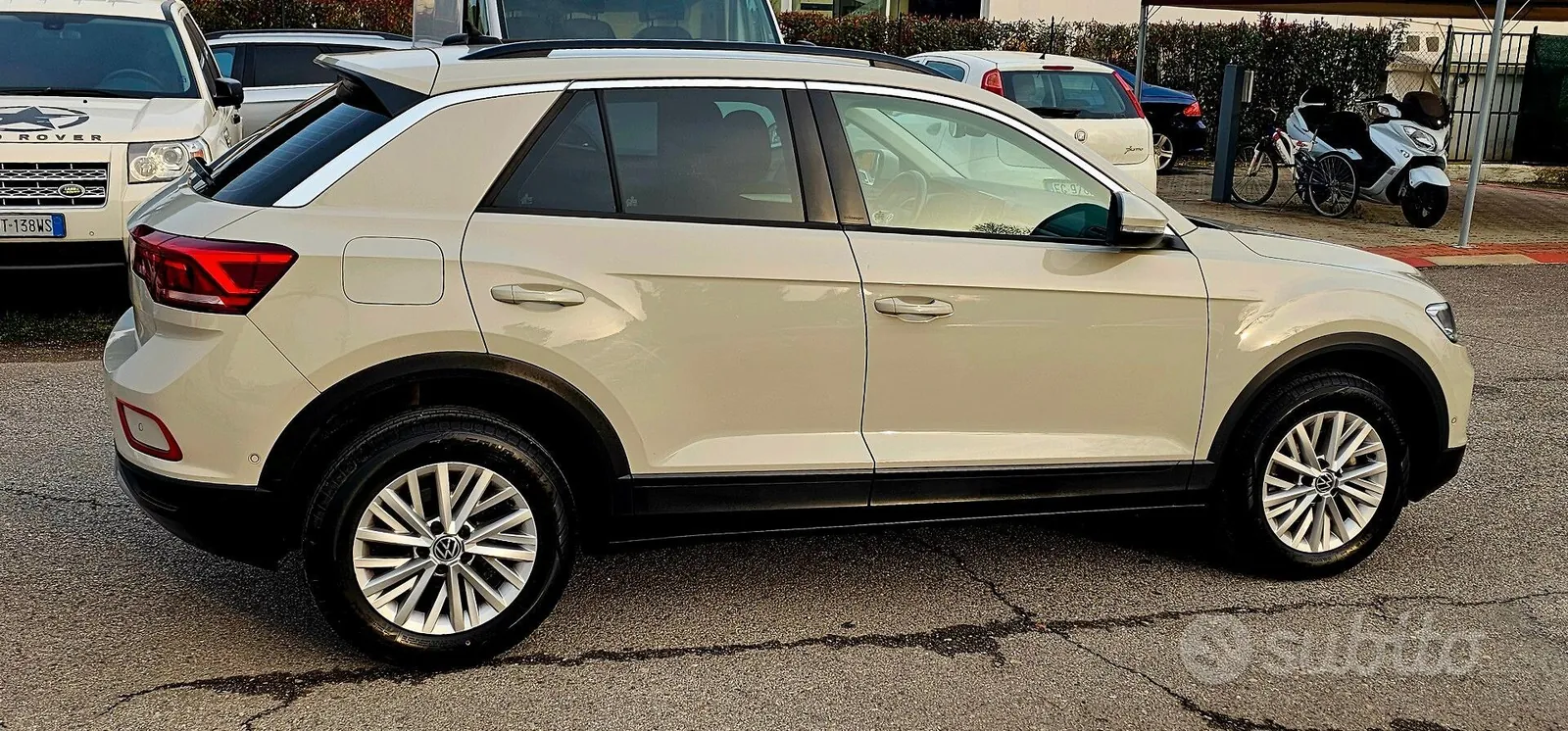 Volkswagen T-Roc 2022 photo 3