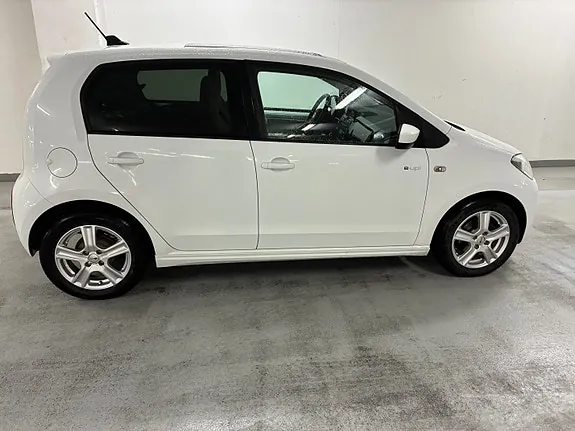 Volkswagen E-Up! 2015 photo 3