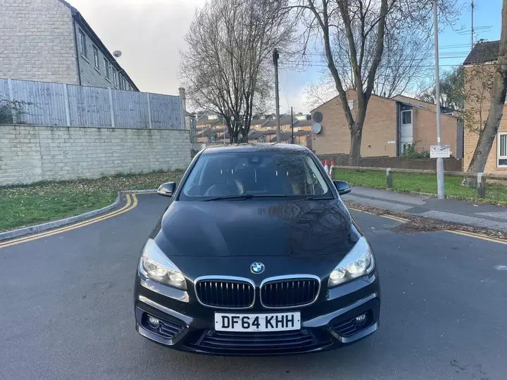 BMW 2 Series Active Tourer 2015 photo 2