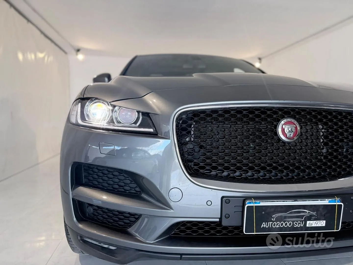 Jaguar F-Pace 2017 photo 3