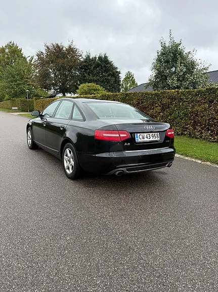 Audi A6 2010 photo 4