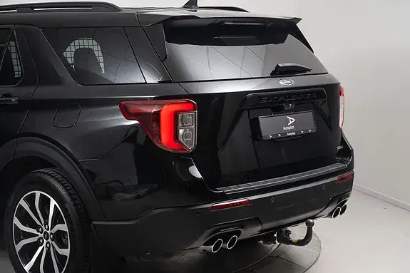 Ford Explorer 2023 photo 5