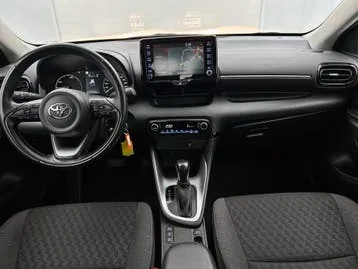 Toyota Yaris 2024 photo 3