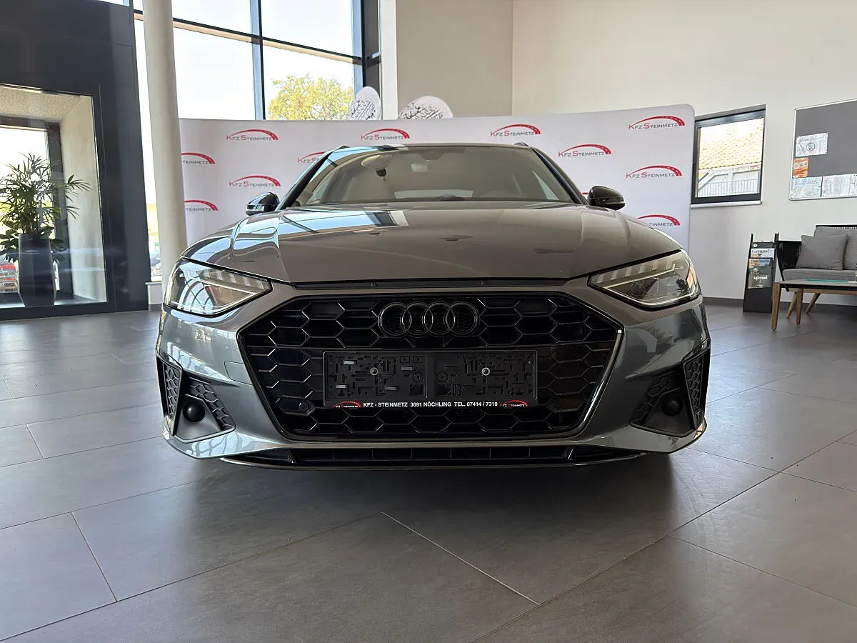 Audi A4 2023 photo 2